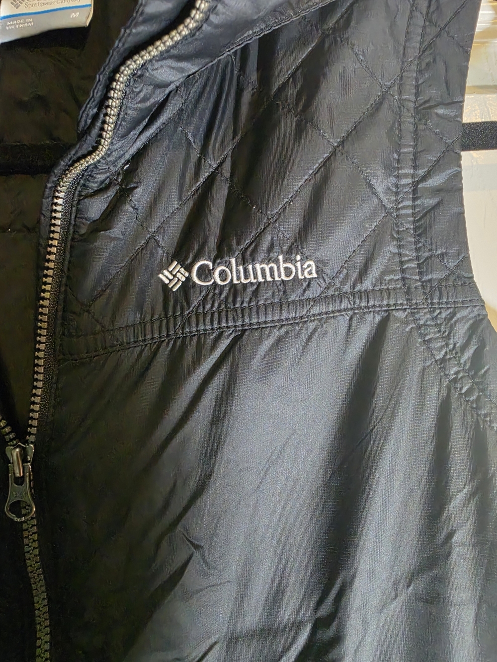 Columbia Women's Black Quilted Puffer Vest - Picture 6 of 9